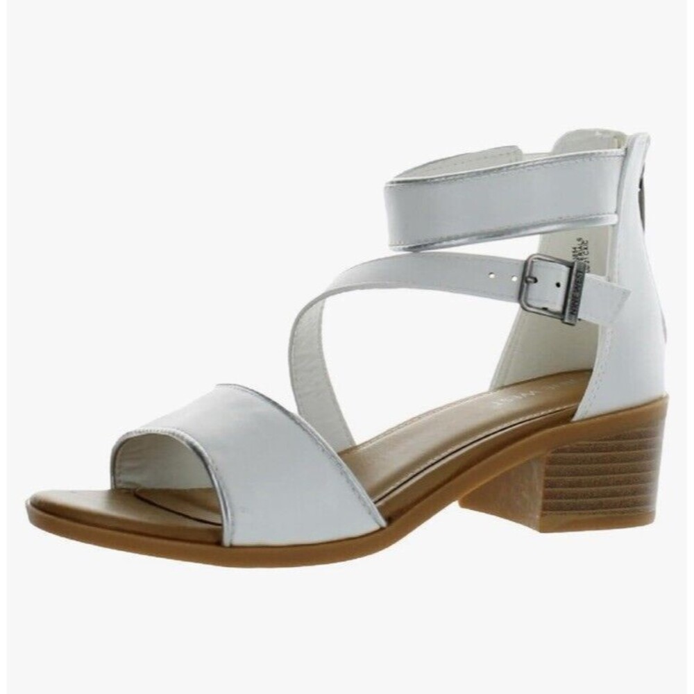 New Nine West Big Youth  Girls 4 M Chloe Sandal White Silver Low Heel